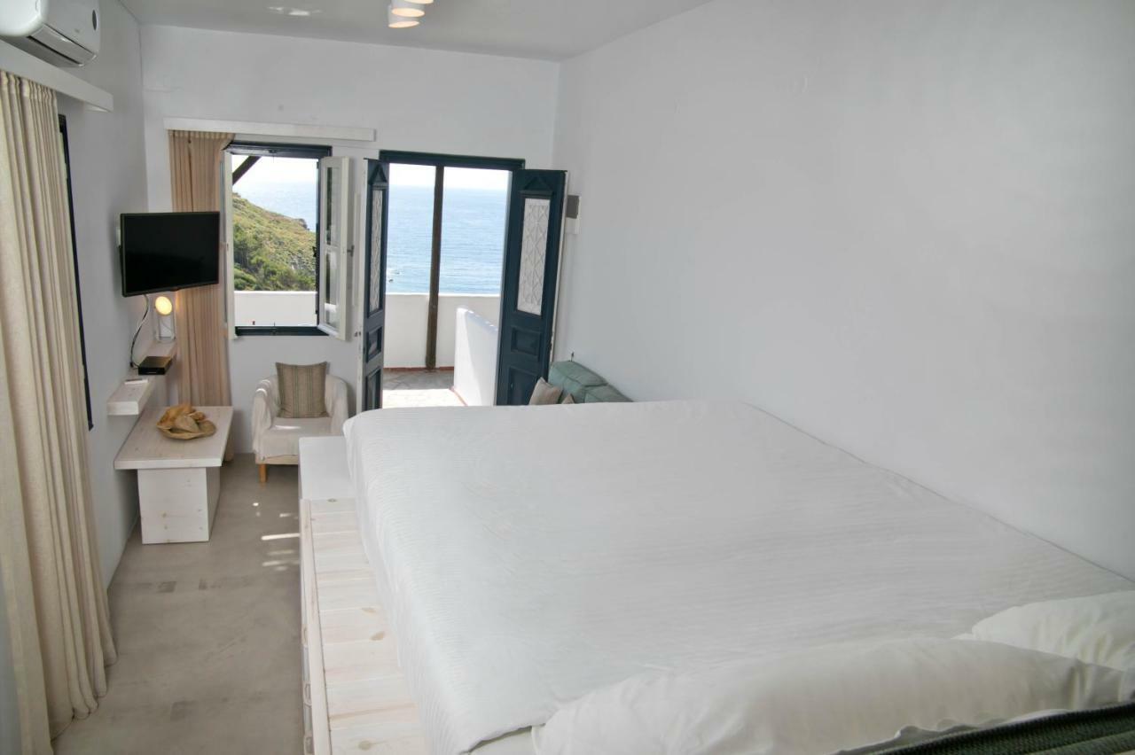 Aparthotel Blue Dawn Kalymnos Myrties Exterior foto